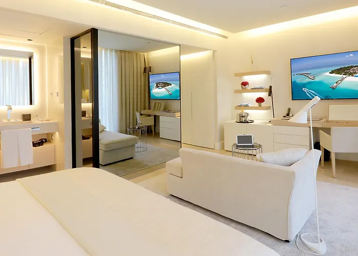 Abac H&r Monument Hotel 5*