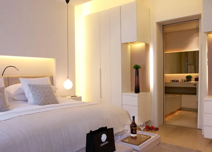 Hotel Abac H&r Monument