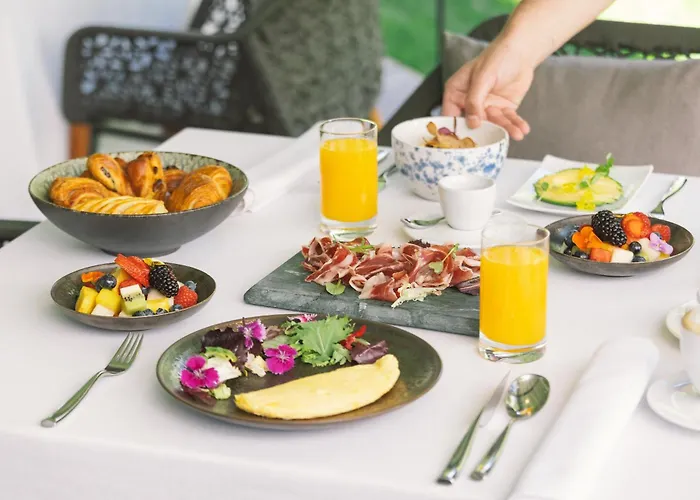 Abac H&r Monument Hotel